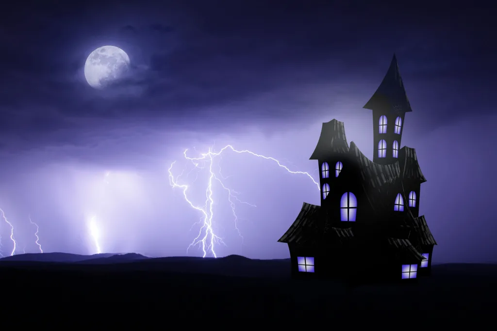 Haunted House Date Ideas for Couples that Like to be Scared