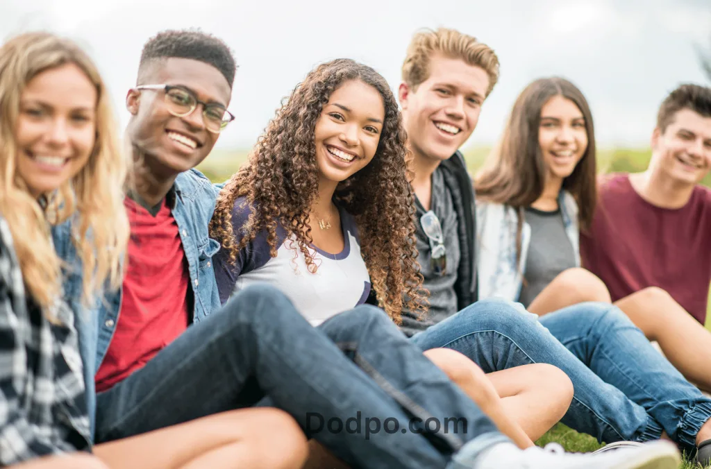 teens playing truth or dare games 