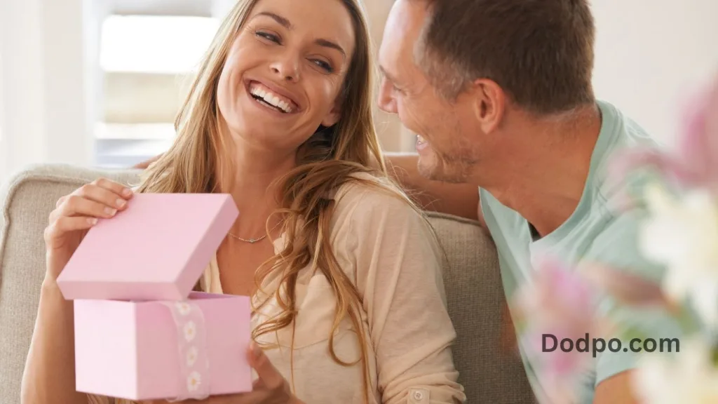 CHRISTMAS GIFT IDEAS FOR WOMEN