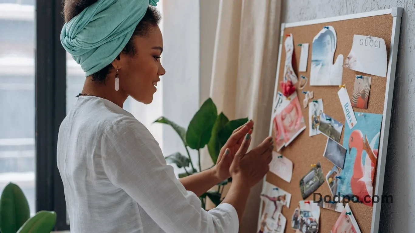 How to Organize a Vision Board for New Year to Visualize Your Dreams Clearly