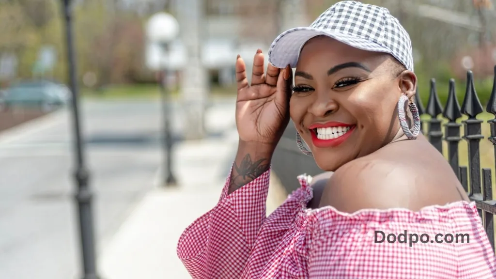 Off-the-Shoulder and One-Shoulder Tops