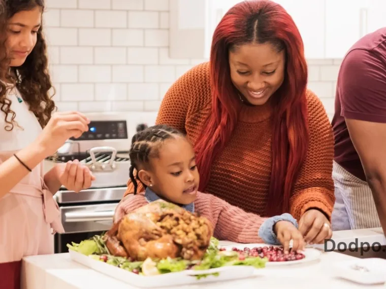 Thanksgiving Hosting Ideas to Make Your Home Feel Festive and Welcoming