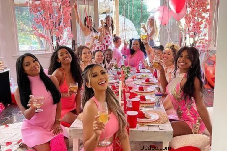 Digital detox Galentine's party