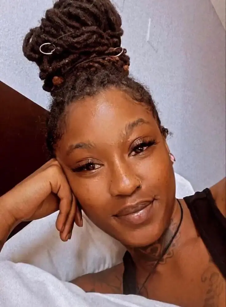 The Loc Pineapple (Sleeping Without the Pressure)