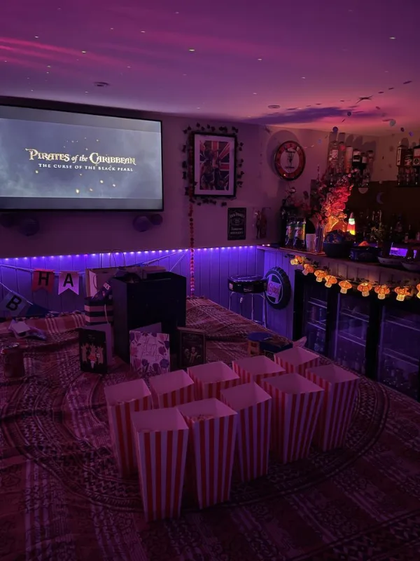 Cheap-Graduation-Party-Ideas-That-Helped-Me-Celebrate-Big