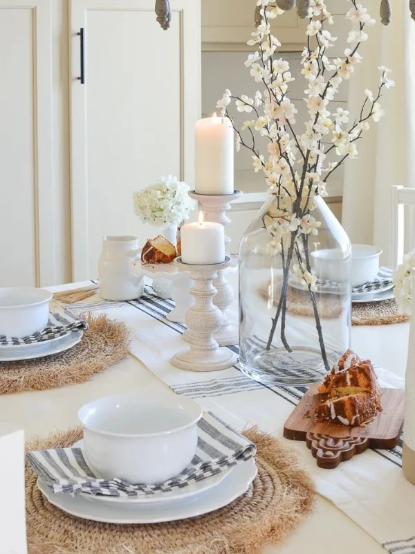 Modern-Easter-Brunch-Table-scape-Ideas