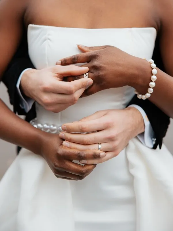 Love-Island-Inspired-Bachelorette-Villa-Games-For-Girl's-Getaway