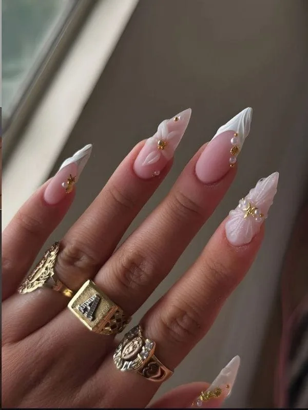 Floral-nail-art-trends