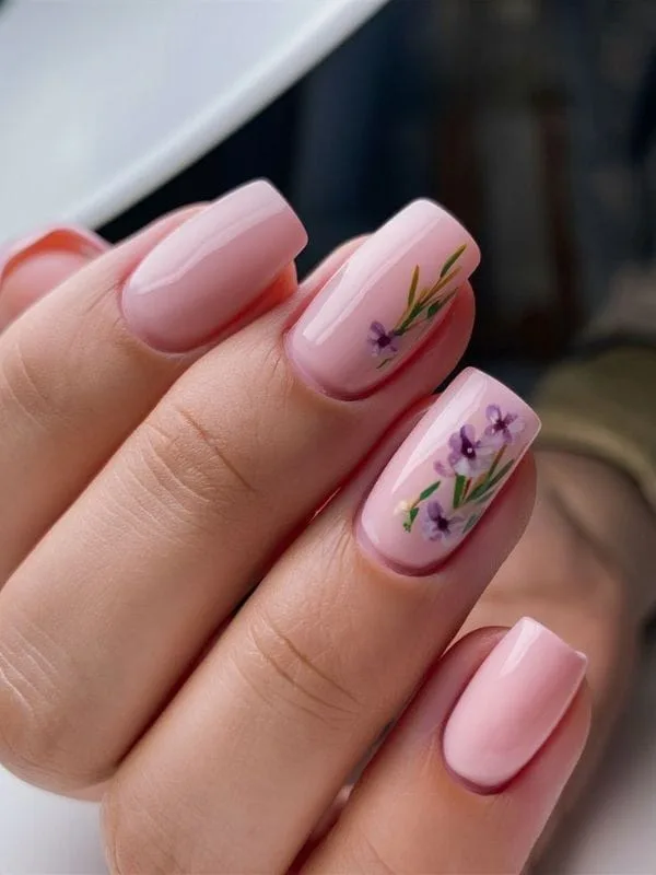Floral-nail-art-trends
