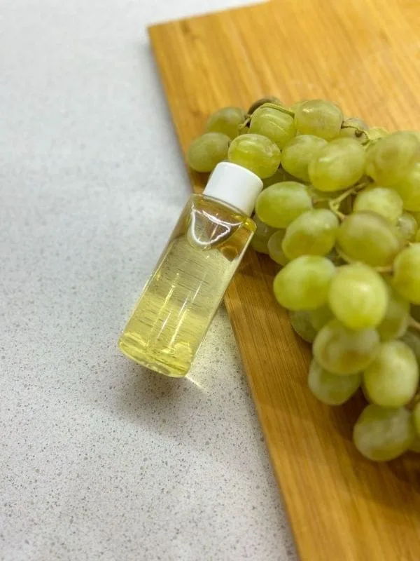 How-to-moisturize-locs-without-buildup