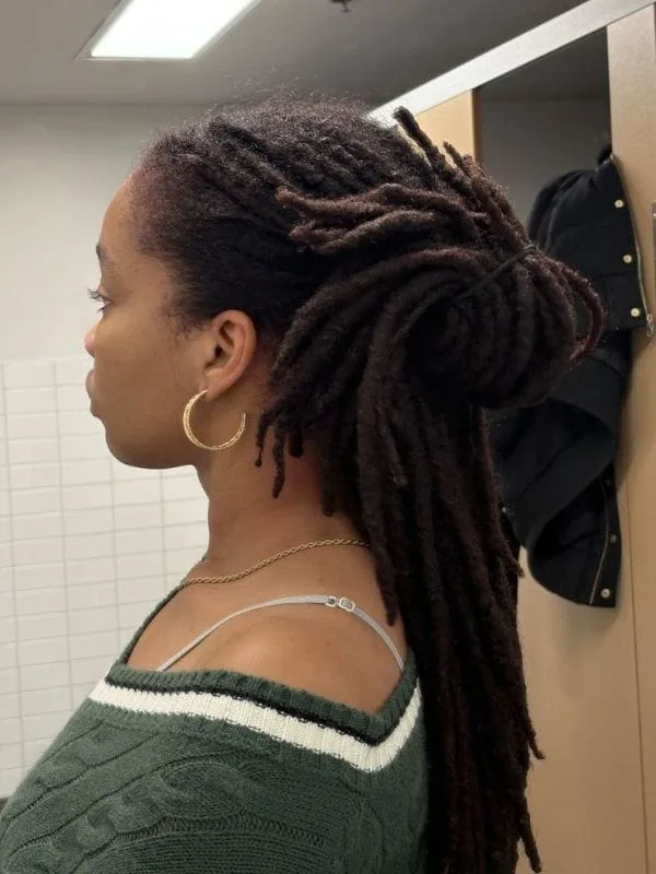 How-to-refresh-corporate-locs-without-washing