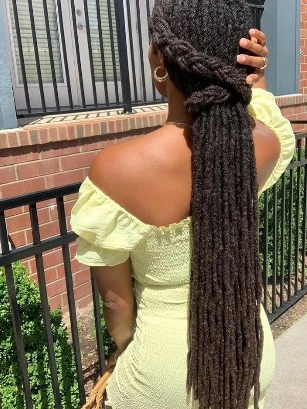 How-to-refresh-corporate-locs-without-washing