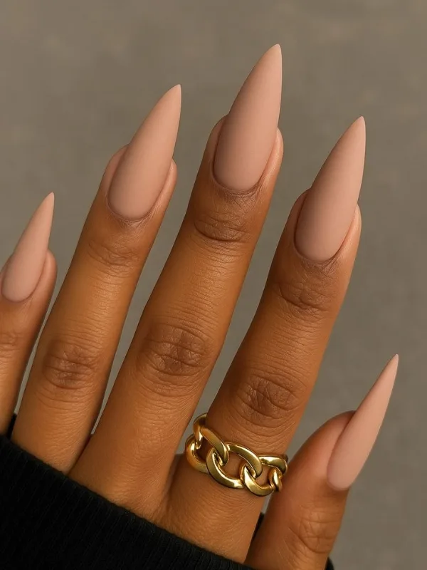 Matte-nude-nail