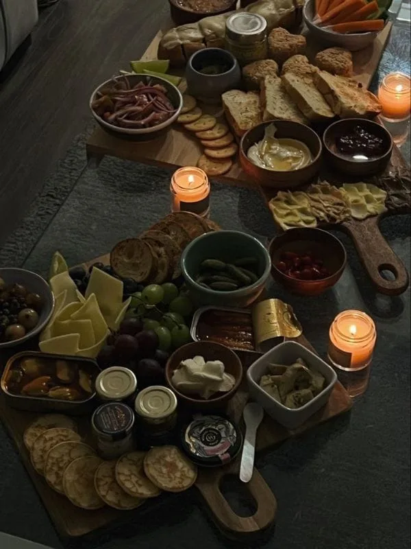 Tinned-fish-picnic-date-night-ideas