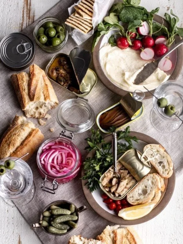 Tinned-fish-picnic-date-night-ideas