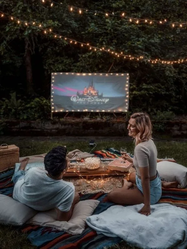 Cozy-Movie-Night-Ideas-for-Couples