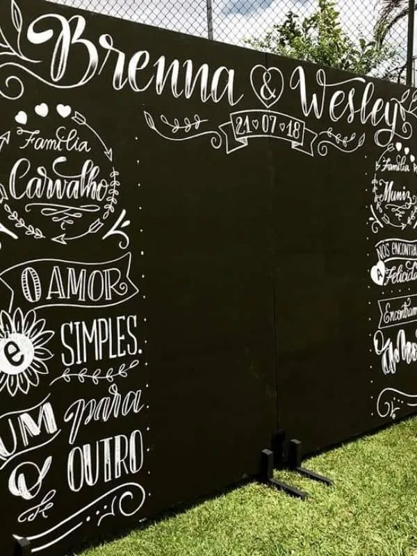 DIY-Graduation-Photo-Booth-Backdrop-Ideas