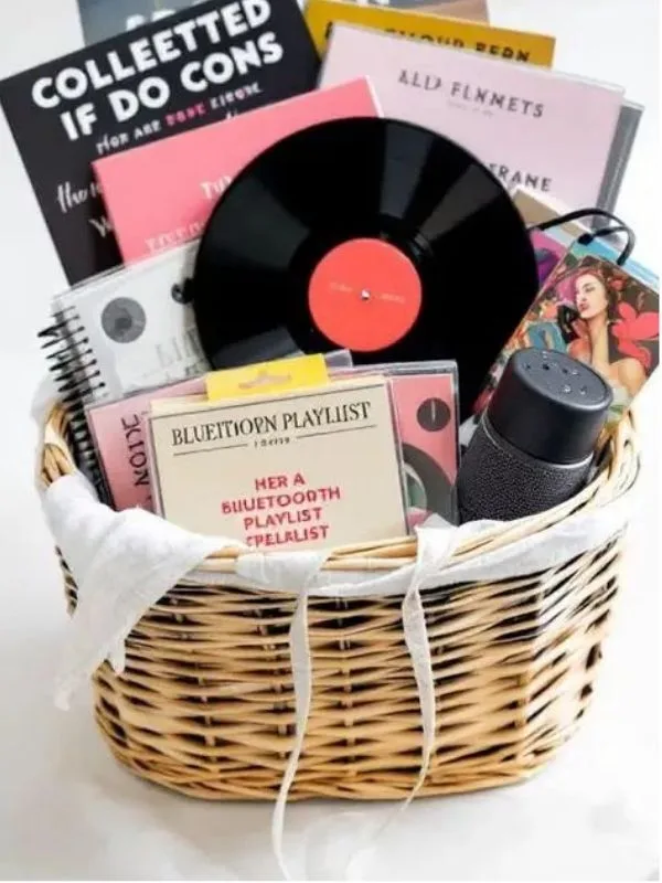 Graduation-Gift-Baskets-for-Her