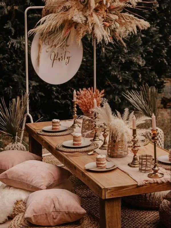 High-School-grad-party-themes