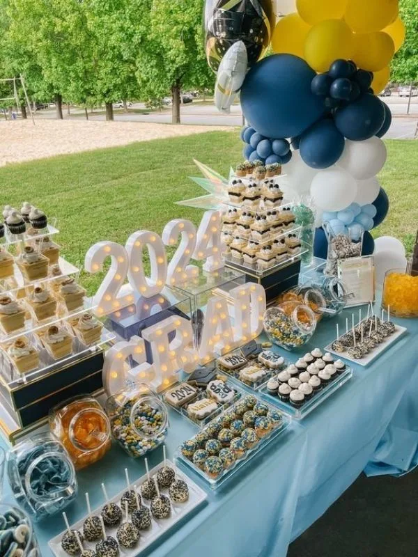 Outdoor-Graduation-Open-House