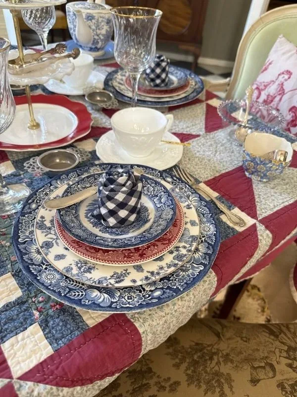 Patriotic-“Coquette”-Decor-Ideas
