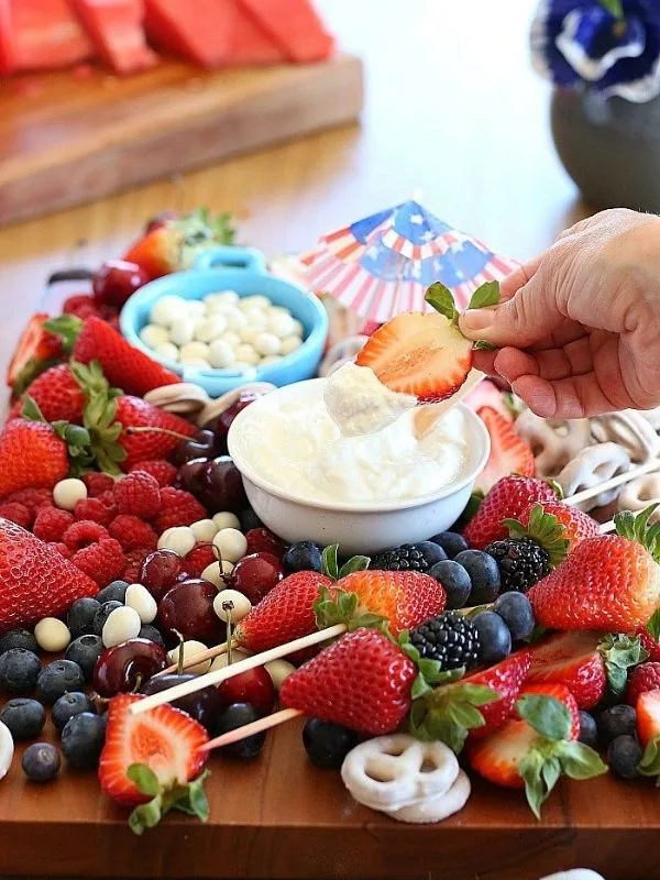 Red-White-and--Blue-Charcuterie-Board-Ideas