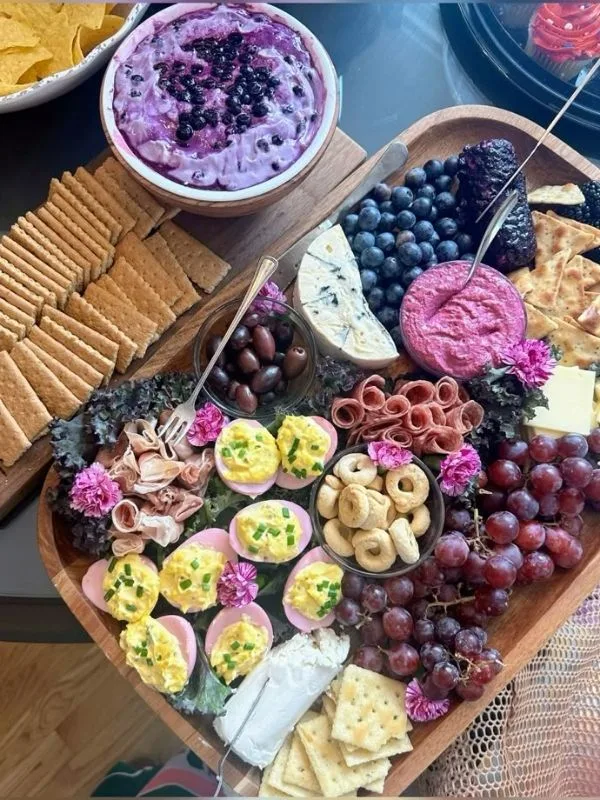 Red-White-and--Blue-Charcuterie-Board-Ideas