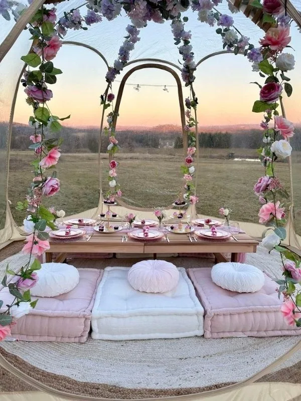 Romantic-Picnic-Date-Ideas-for-Couples