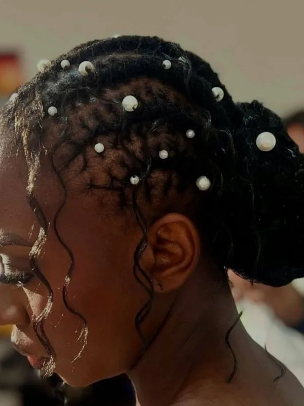 Short-Locs-Accessories-for-Business-Casual-Looks