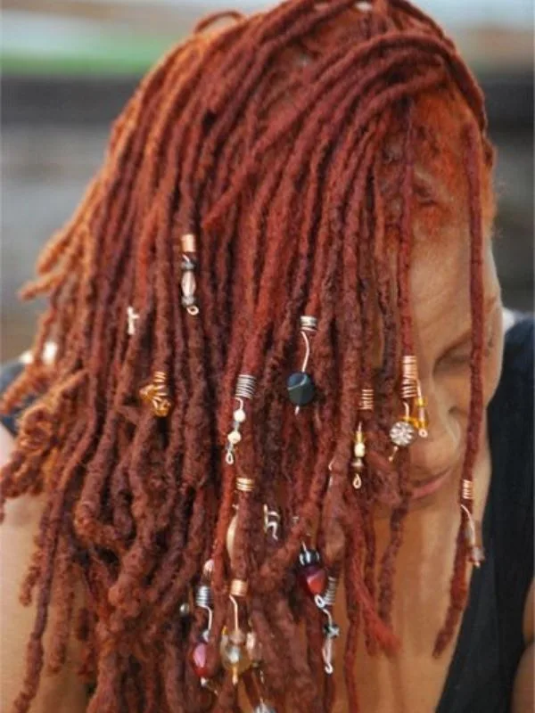 Short-Locs-Accessories-for-Business-Casual-Looks
