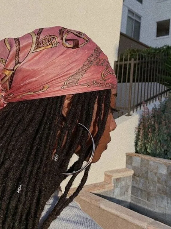 Short-Locs-Accessories-for-Business-Casual-Looks