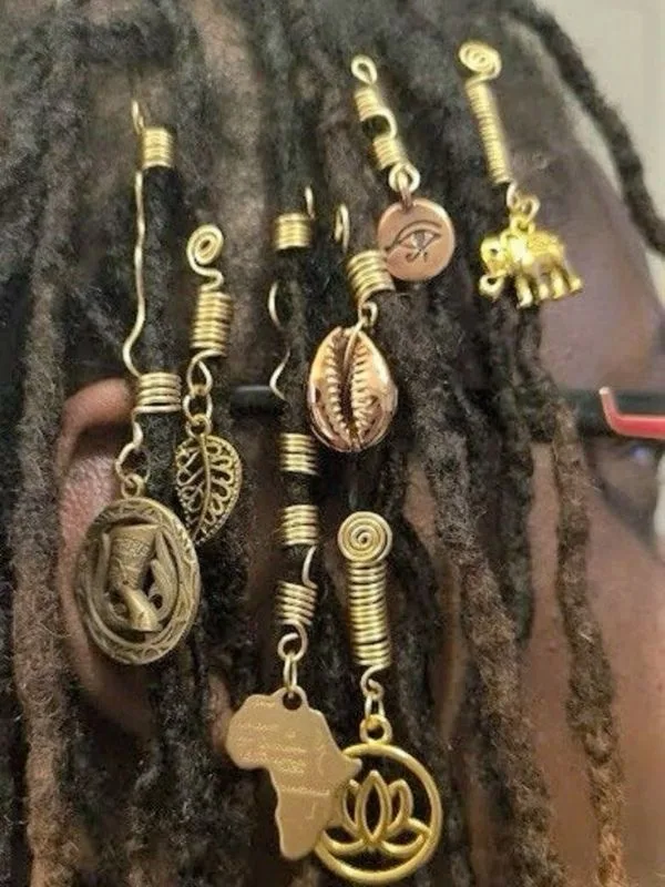 Short-Locs-Accessories-for-Business-Casual-Looks