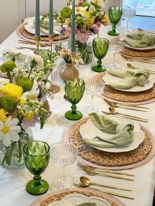 Spring-Tablescape-ideas-for-everyday-living