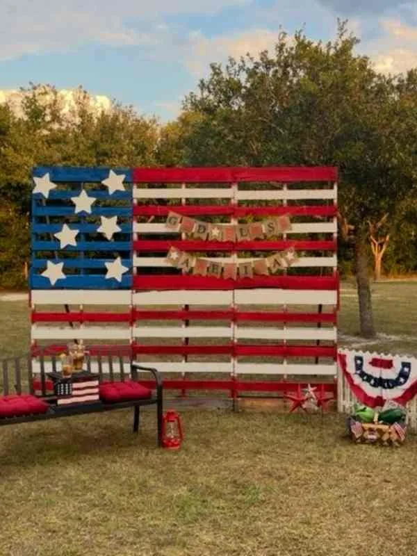 Vintage-Patriotic-Backyard-Party-Ideas