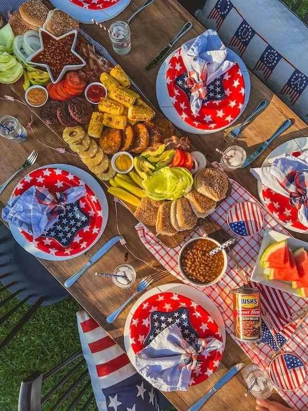 Vintage-Patriotic-Backyard-Party-Ideas
