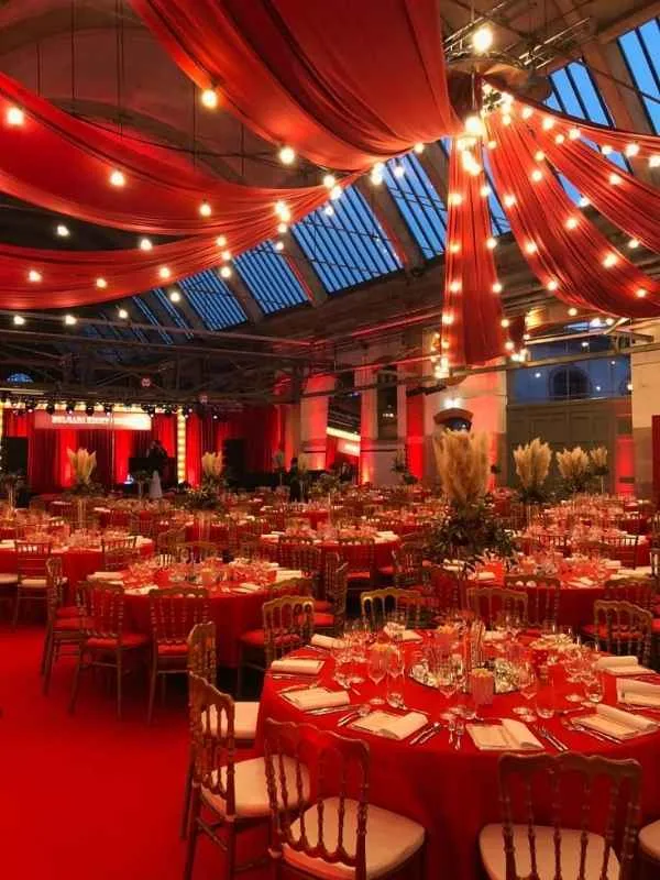 Circus-Aesthetic-Dinner-Party