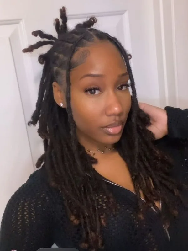 Locs-Styles-for-Black-Women-Entrepreneurs-Brand-Photoshoot