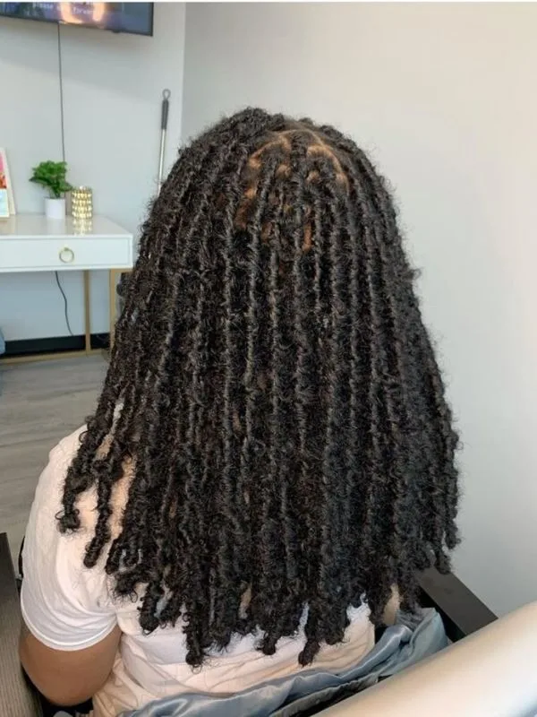 Postpartum-Locs-Hairstyles-for-New-Moms