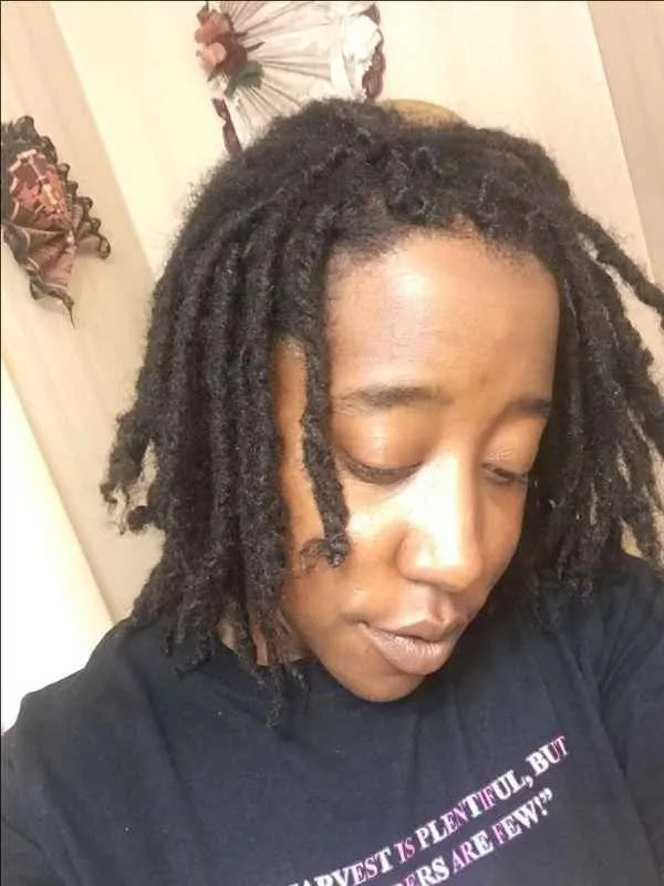 Signs-Your-Locs-Are-Dehydrated-And-How-to-Fix-It