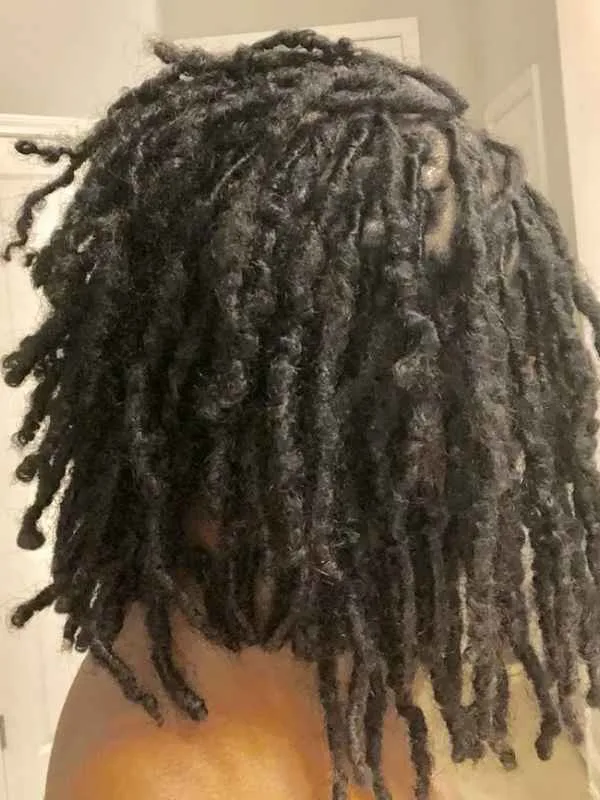 Signs-Your-Locs-Are-Dehydrated-And-How-to-Fix-It