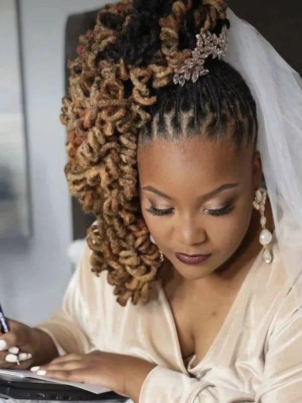 Stunning-Bridal-Locs-Hairstyles-for-Black-Women