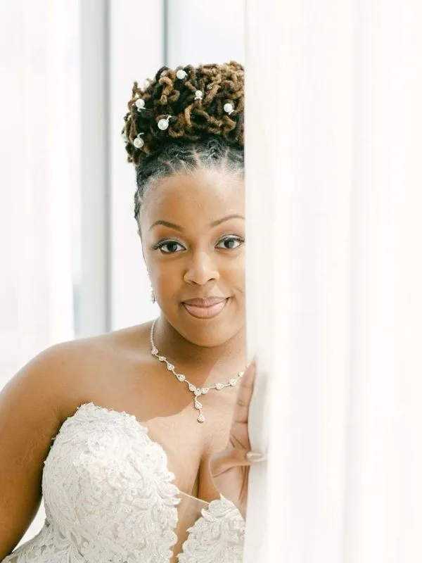 Stunning-Bridal-Locs-Hairstyles-for-Black-Women