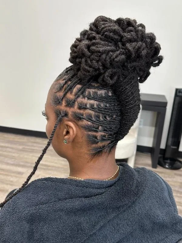 Stunning-Bridal-Locs-Hairstyles-for-Black-Women